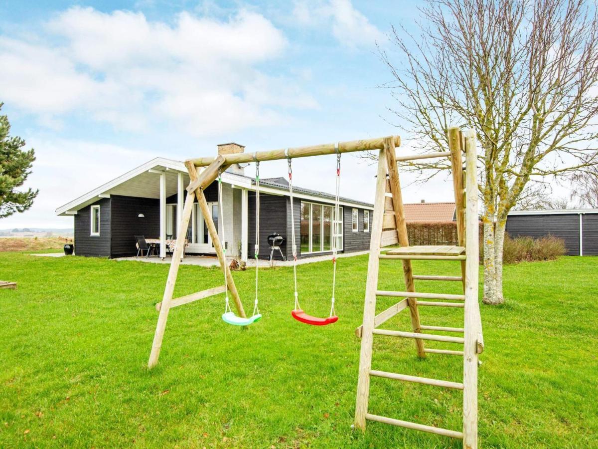 8 Person Holiday Home In Ebeltoft Eksteriør billede