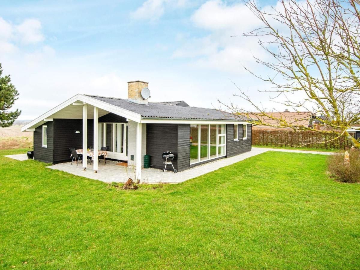 8 Person Holiday Home In Ebeltoft Eksteriør billede